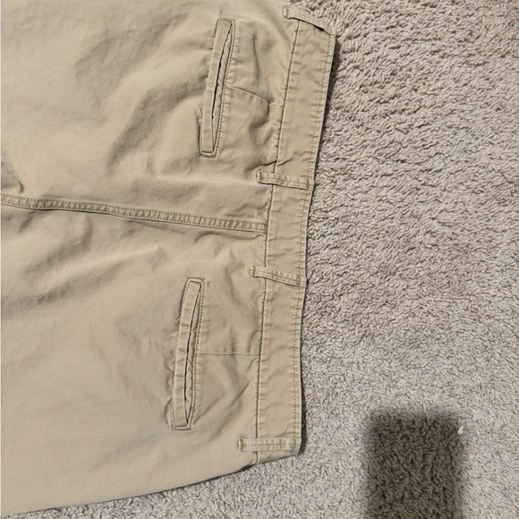 Gap khakis pants size 38x30 - Picture 5 of 5